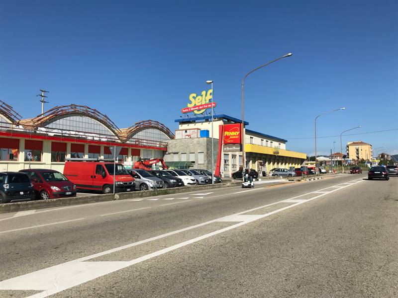 Affitto Attivit� commerciale CHIERI