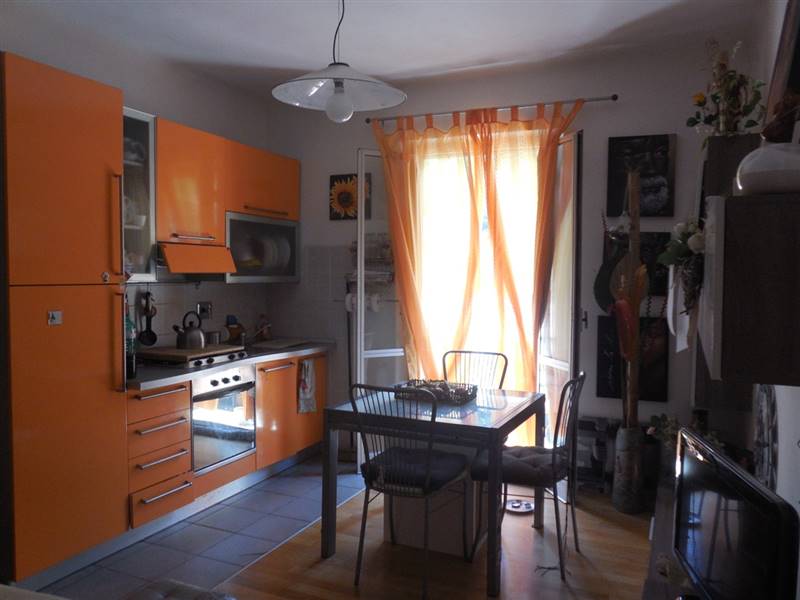 Vendita Appartamento VEZZANO LIGURE