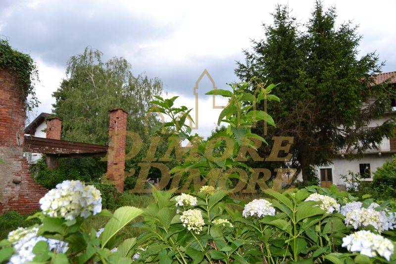 rustico-con-terreno-a-suno-07