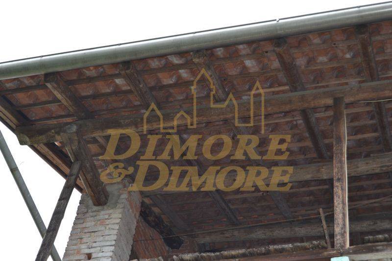 rustico-con-terreno-a-suno-03