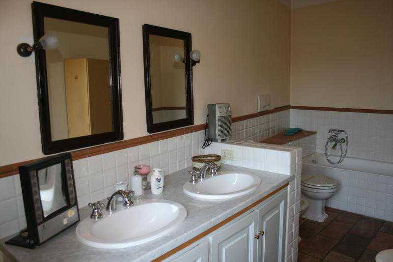 casa-del-1600-ad-ameno--10