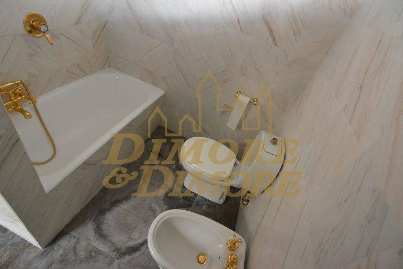 villa-a-ghiffa-con-giardino--vista-lago-07