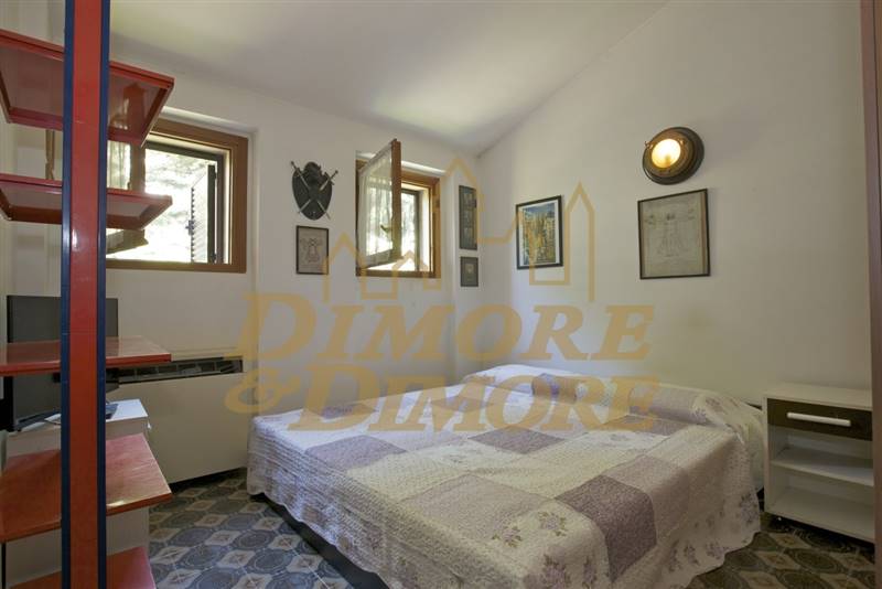 matrimoniale sopra 2.jpg