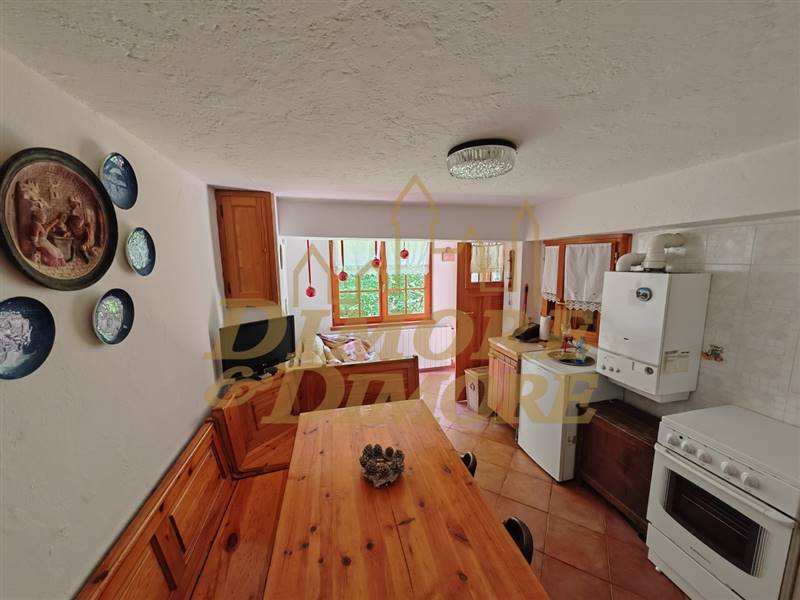 Zona giorno appartamento piano terra 2.jpg