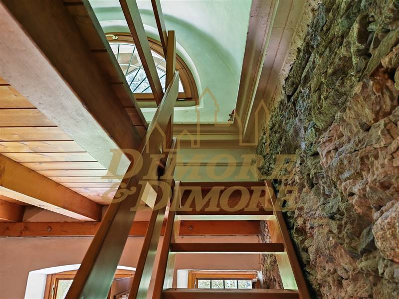 Scala interna cappelletta.jpg