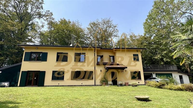 Villa ristrutturata in zona Dobbiate a Daverio