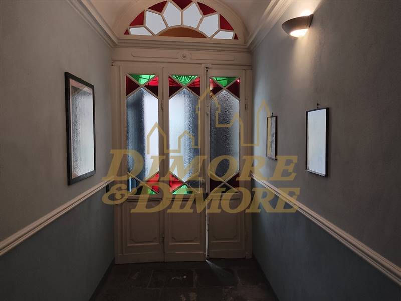 Seconda porta ingresso palazzina.jpg