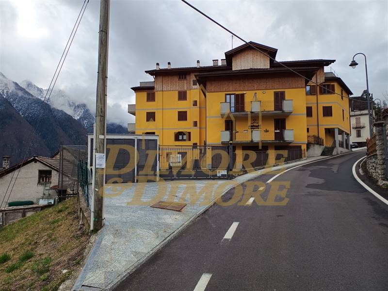 Esterno palazzina 2.jpg