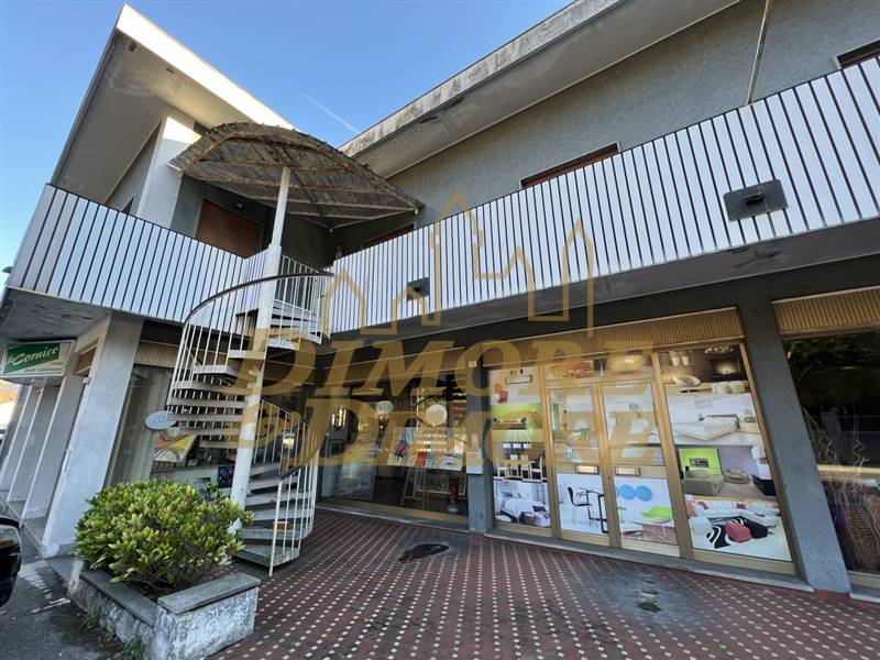 Scala ingresso appartamento