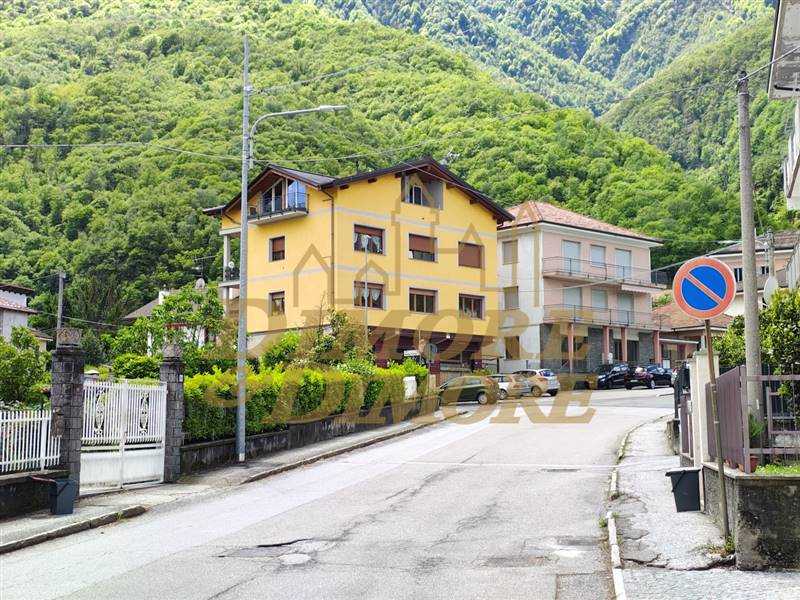 Esterno palazzzina.jpg