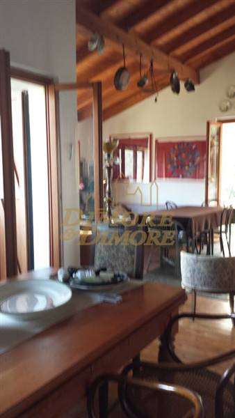 casa-a-caprezzo-nel-bosco-con-vista-lago--14