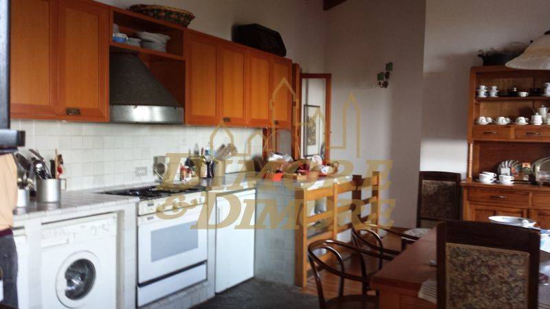 casa-a-caprezzo-nel-bosco-con-vista-lago--12