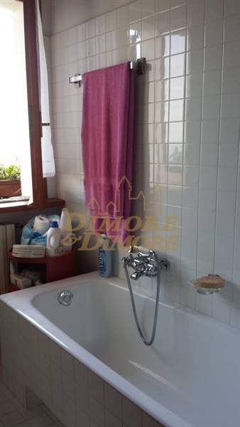 casa-a-caprezzo-nel-bosco-con-vista-lago--22