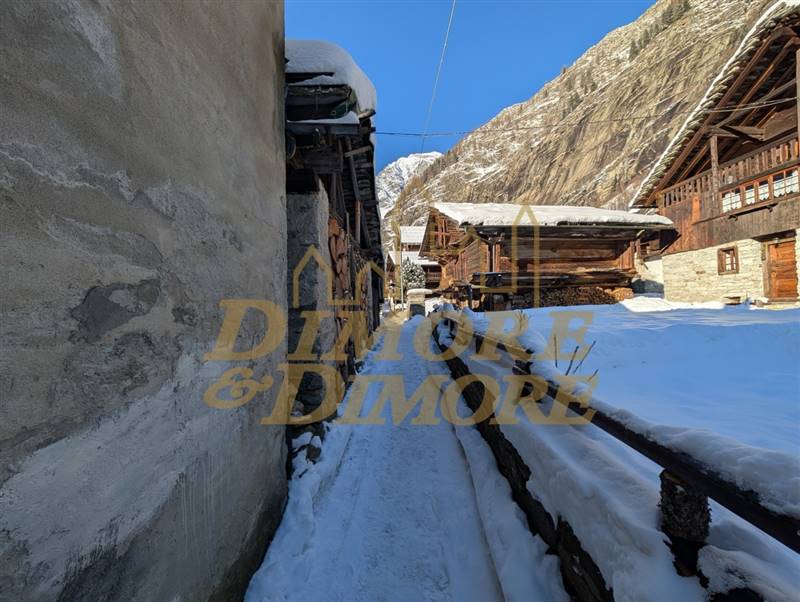 Vista da lontano.jpg