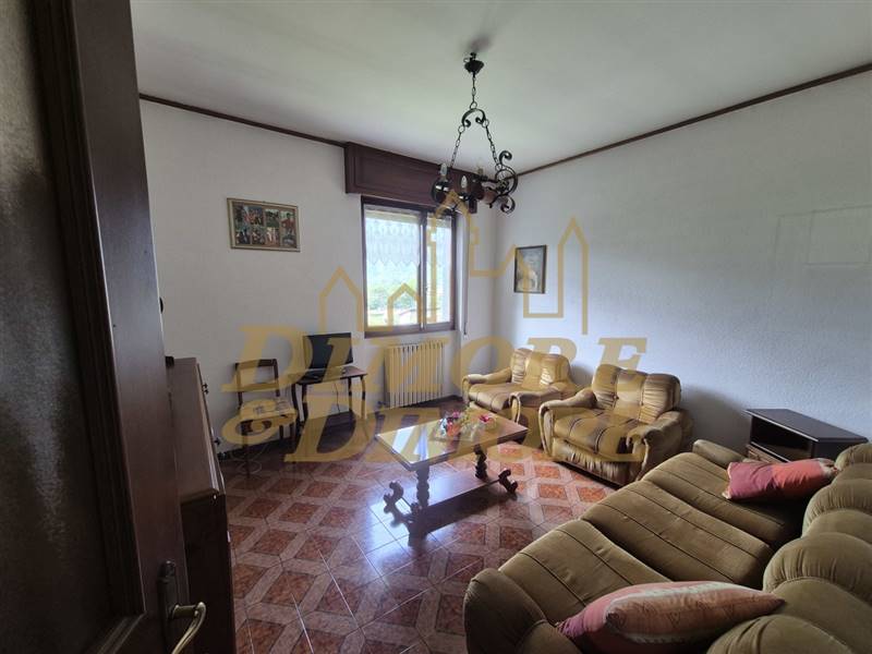 Tinello o seconda camera da letto.jpg