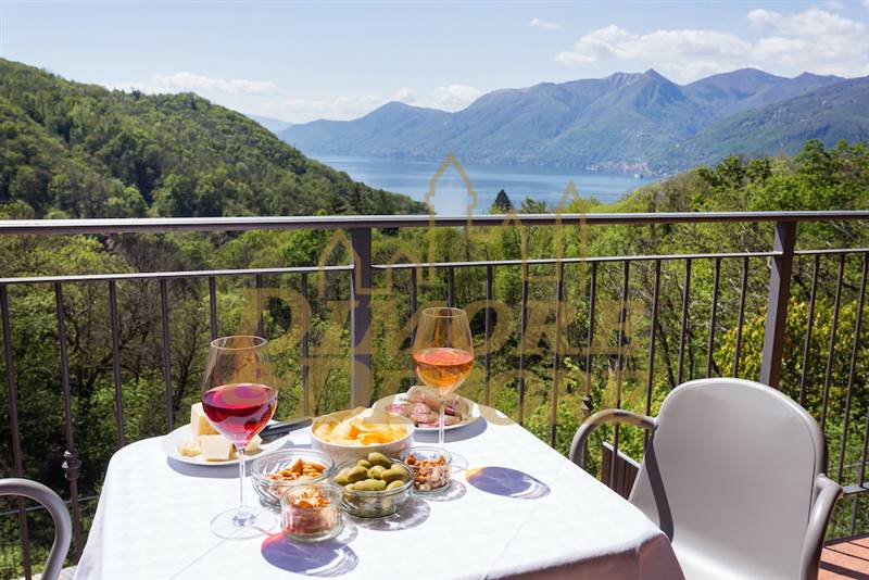 Villa Sereni aperitivo time.jpg