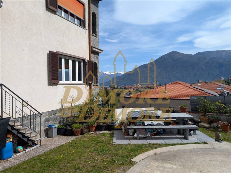 Giardino davanti.jpg