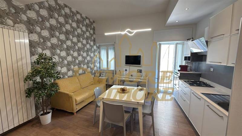 Sala e angolo cottura.jpg