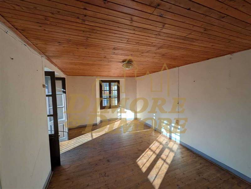 Secondo locale secondo piano.jpeg