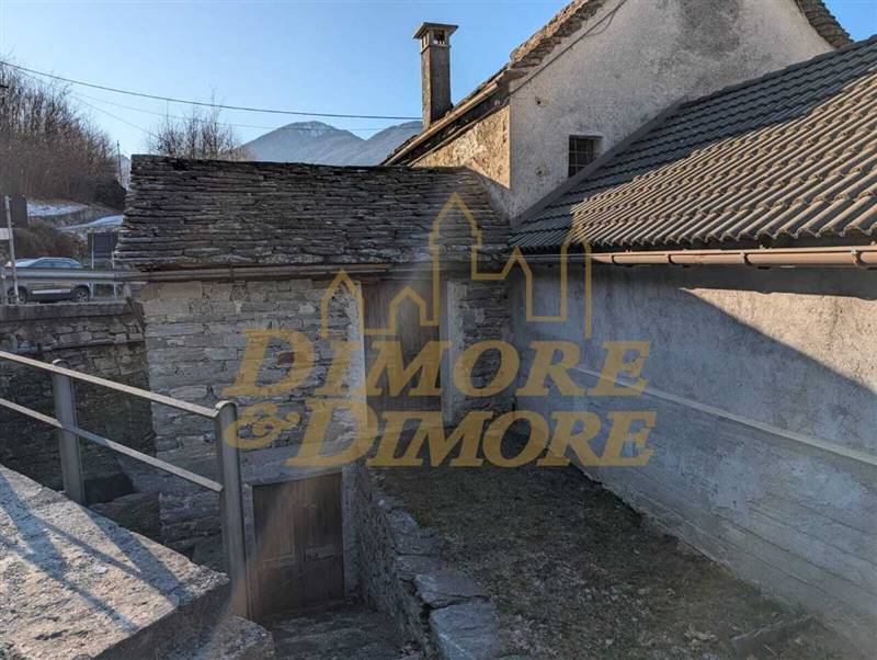 Baitino vicino in vendita a parte dove creare parc