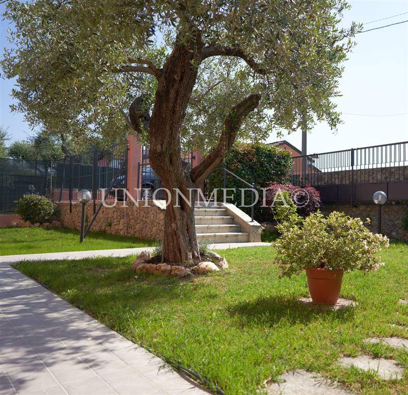 Casa semi indipendente in Via Marina a Sarzana