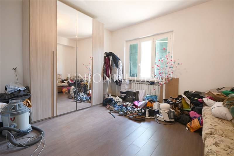 17 arcola appartamento 4 vani con giardino terrazz