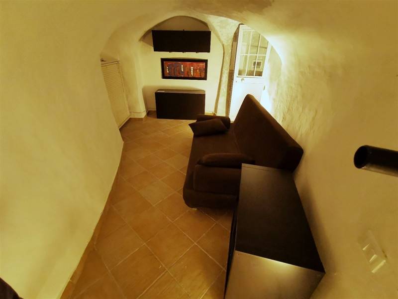 WhatsApp Image 2024-10-17 at 11.28.04 (4).jpeg