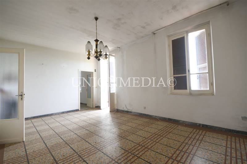 1 appartamento vezzano ligure.jpg