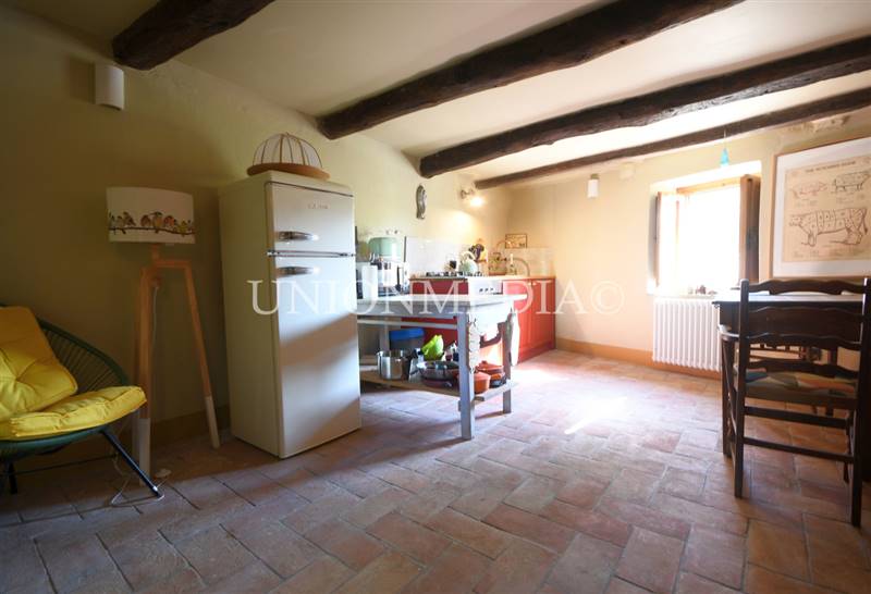 6 giucano fosdinovo appartamento ristrutturato.jpg