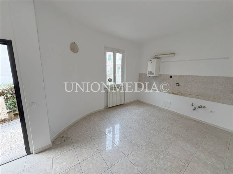 3 b la spezia appartamento.jpg