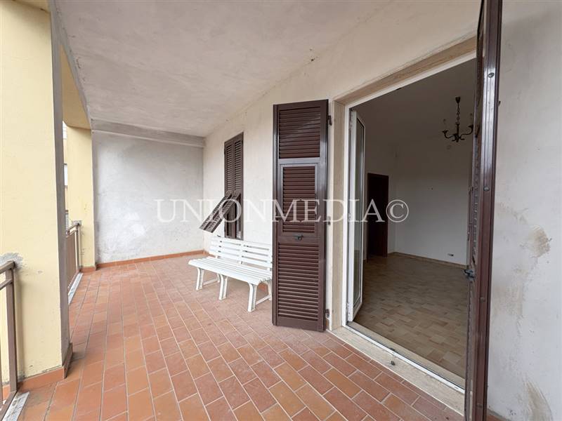 9 appartamento con giardino sarzana.jpg