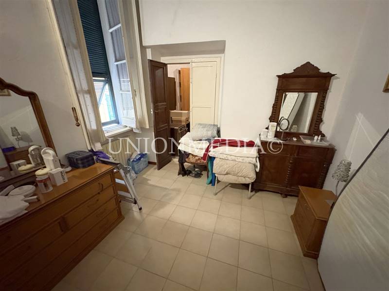 16 sarzana centro storico appartamento.jpg