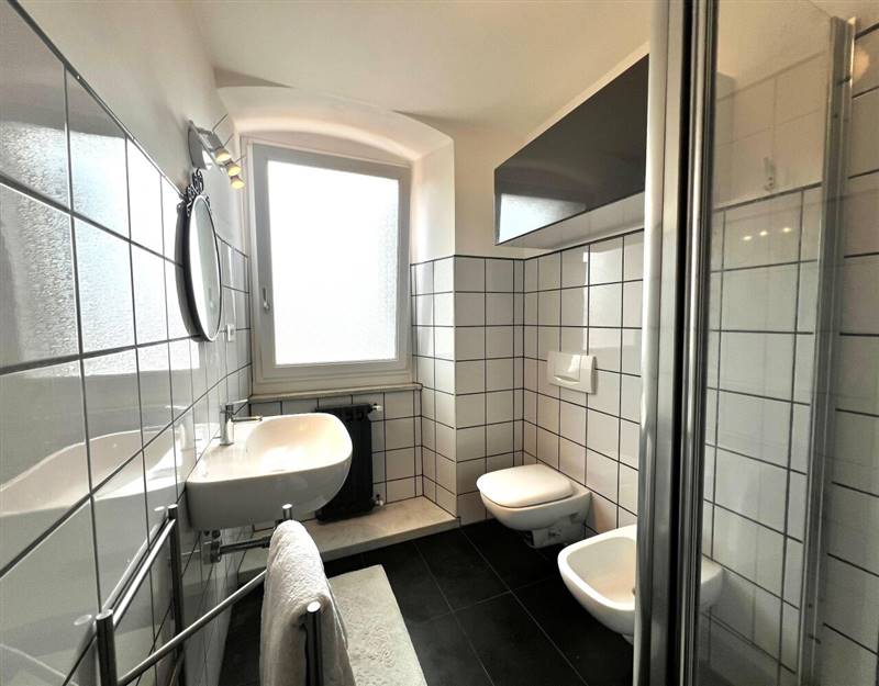 WhatsApp Image 2025-07-28 at 15.37.43.jpeg