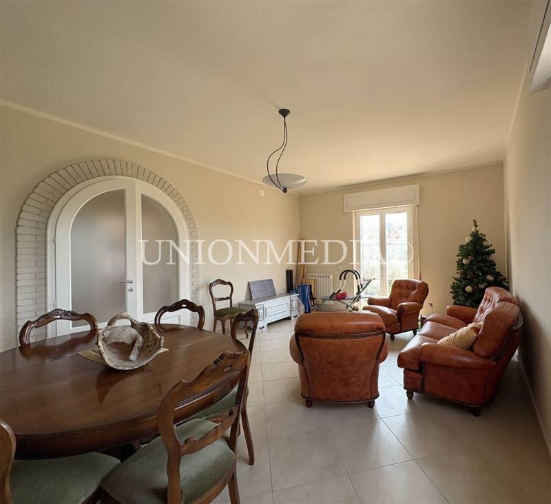 13 casa indipendente villa castelnuovo magra la sp