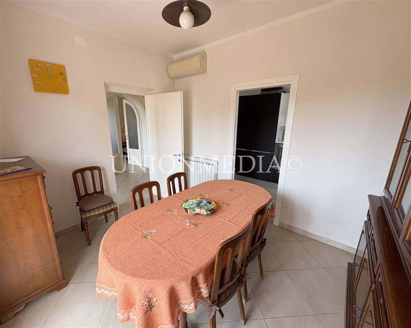 35 casa indipendente villa castelnuovo magra la sp