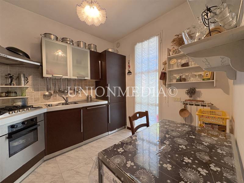 10 appartamento caniparola fosdinovo.jpg