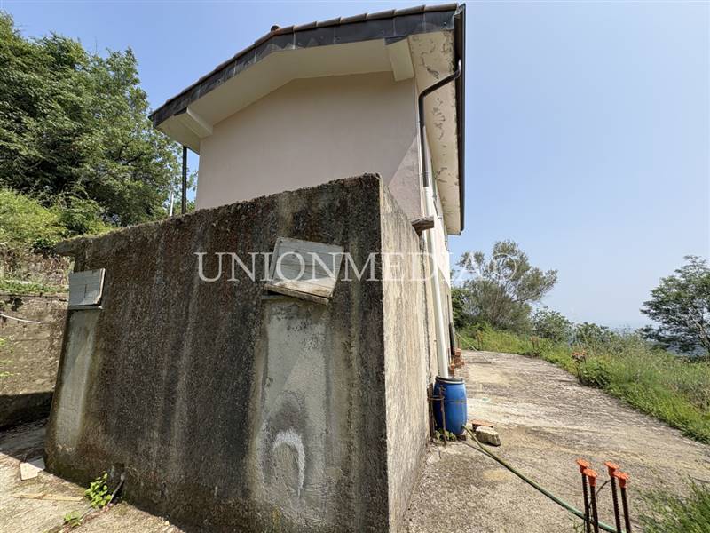 14 carignano fosdinovo rustico indipendente.jpg