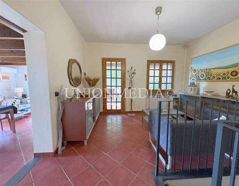 8 fosdinovo villa indipendente.jpg