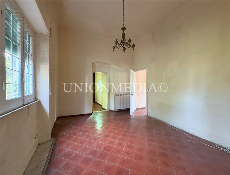 5 SARZANA CASA SEMINDIPENDENTE VILLETTA GIARDINO.j