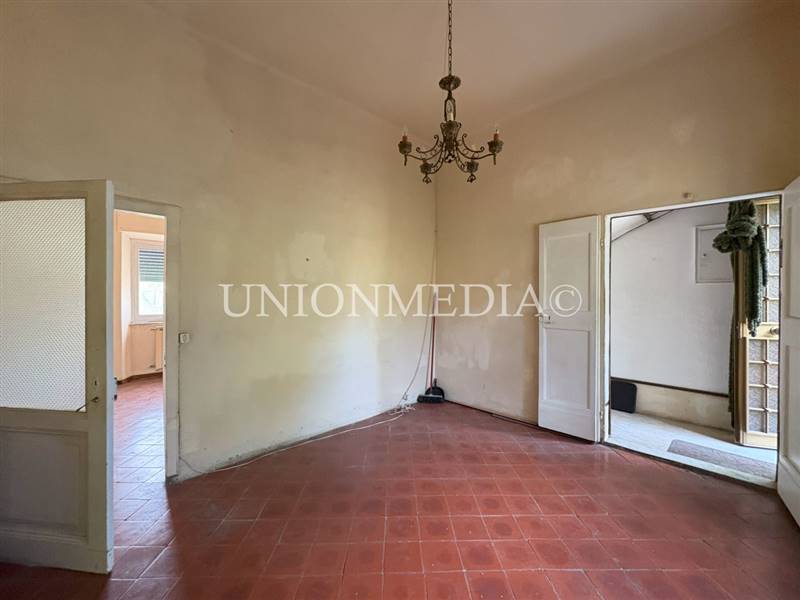 7 SARZANA CASA SEMINDIPENDENTE VILLETTA GIARDINO.j