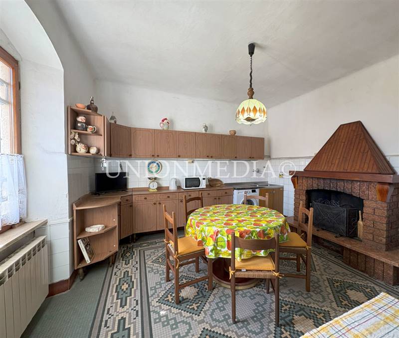 13 b pitelli la spezia casa semindipendente.jpg