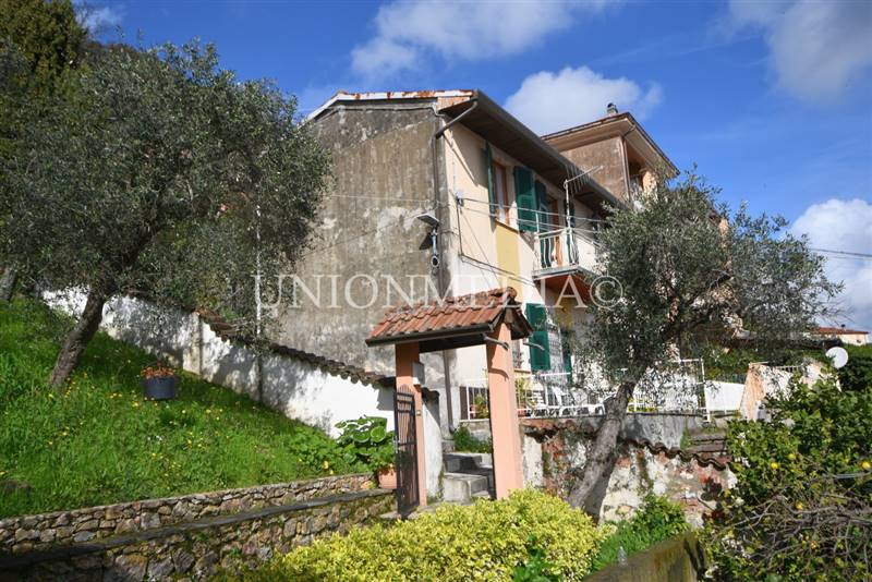 2pitelli la spezia casa semindipendente.jpg