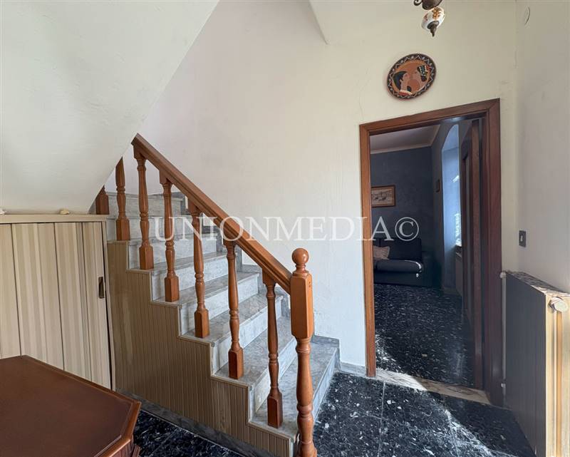 15 b pitelli la spezia casa semindipendente.jpg