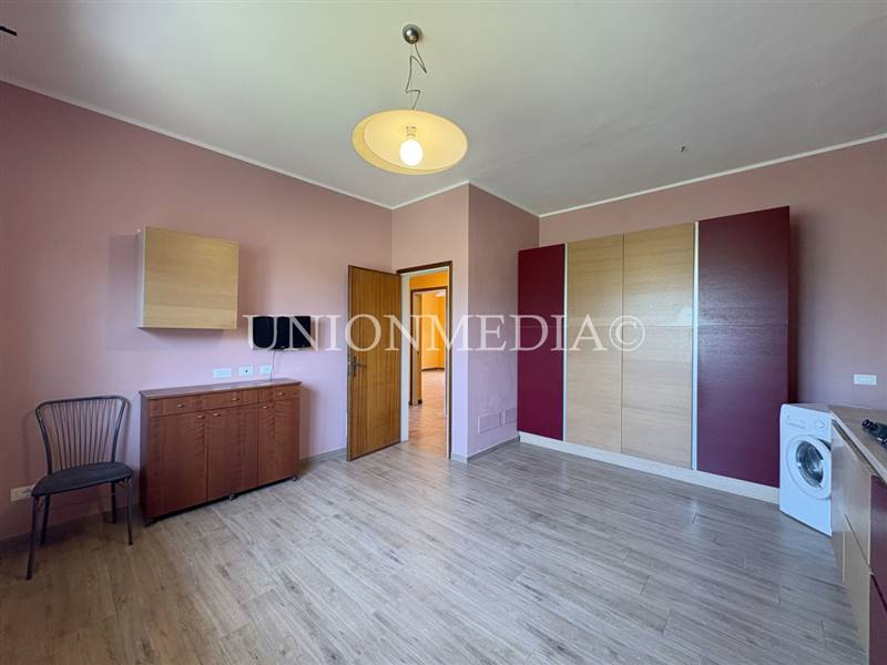 10 SARZANA CASA INDIPENDENTE CON GIARDINO.jpg