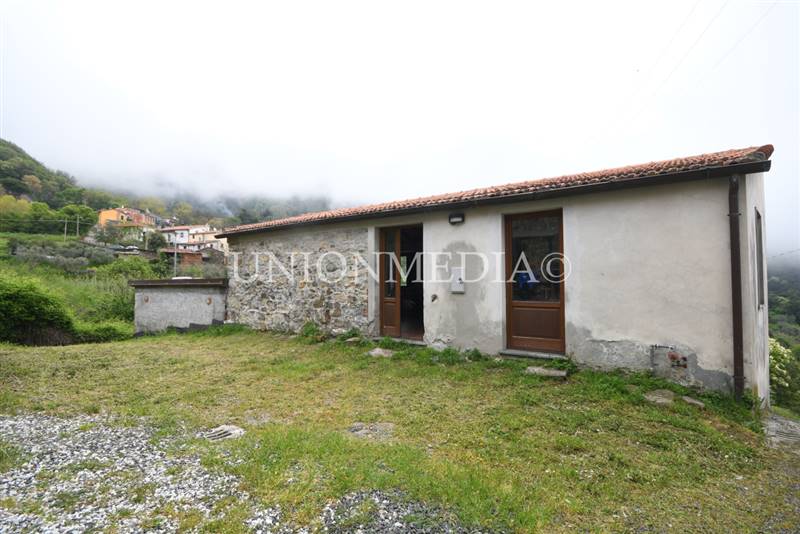 23 canepari fosdinovo casa indipendente con giardi