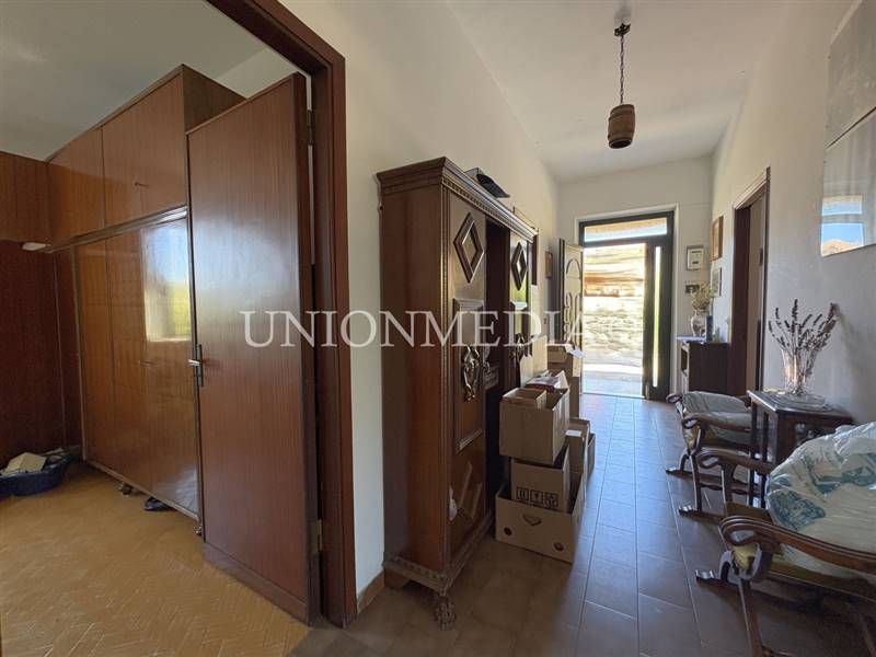 13 CASTELNUOVO MAGRA LA SPEZIA CASA INDIPENDENTE V