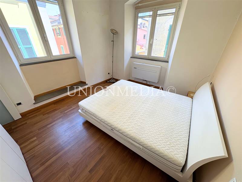 11 appartamento sarzana centro storico.png