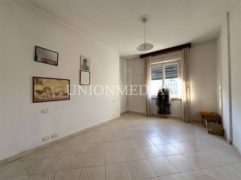 14 sarzana centro appartamento.jpg