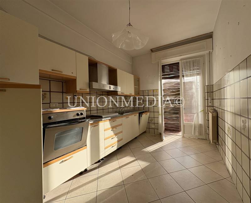 7 sarzana centro appartamento.jpg