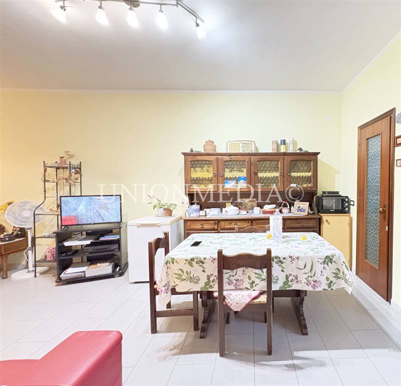 3 luni mare appartamento.jpg